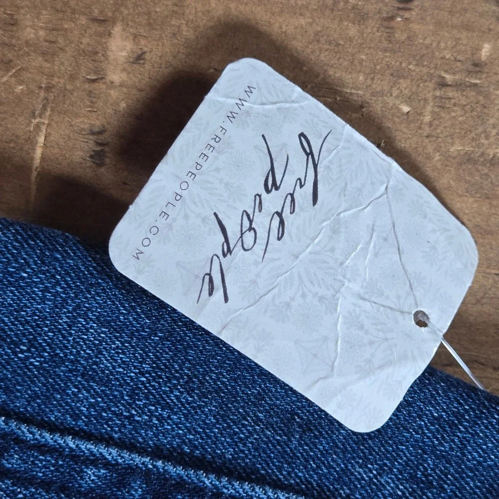 Free People We The Free Level Up Slit Bootcut Jeans Blue Flare Raw Hem 28x31